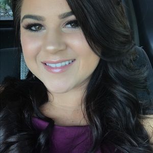 Meet your Posher, Angela